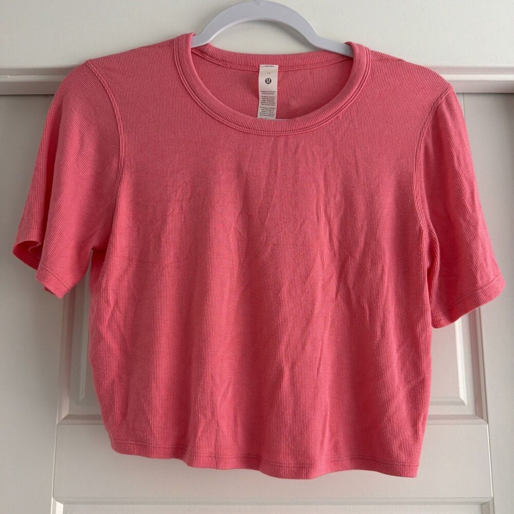 lululemon Pink Ribbed Cropped Crew Neck Stretch Tee SUPER SOFT Size 10